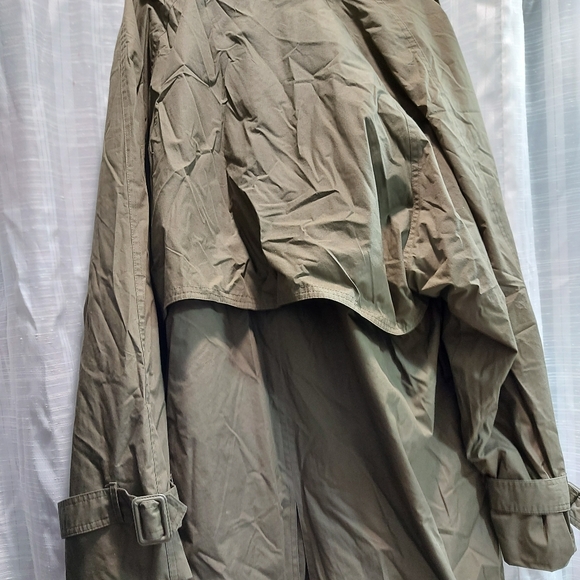 4/$60 🥳 London Fog olive coat with lining Size 44 - Picture 2 of 13